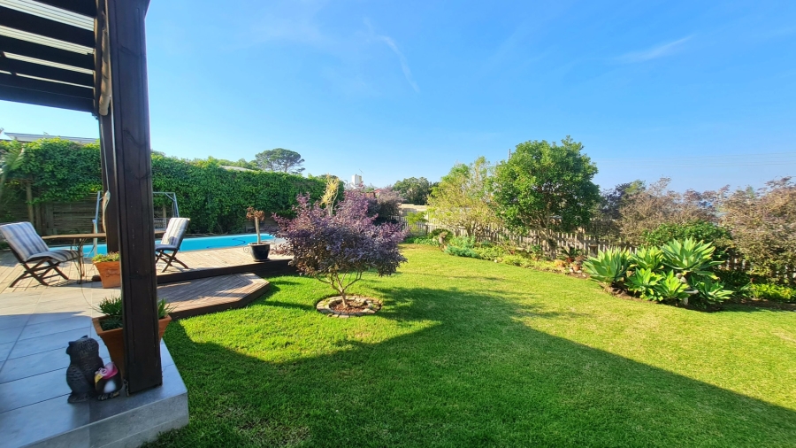 3 Bedroom Property for Sale in Upper Robberg Western Cape